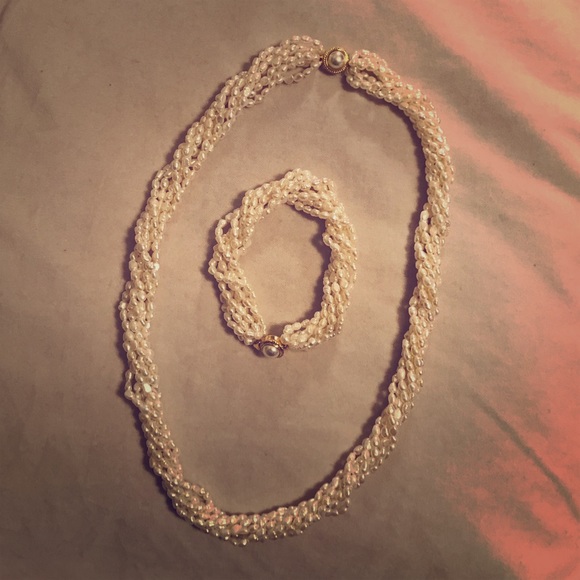 Jewelry - Freshwater Pearl Fashion Jewellery Set